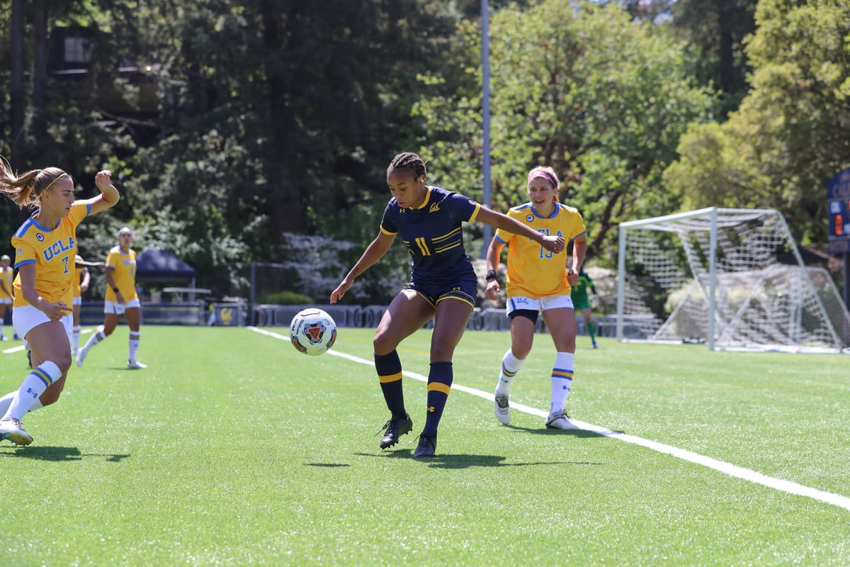 2021-04-09 WSOC: Cal Women's Soccer vs UCLA (Al Sermeno)