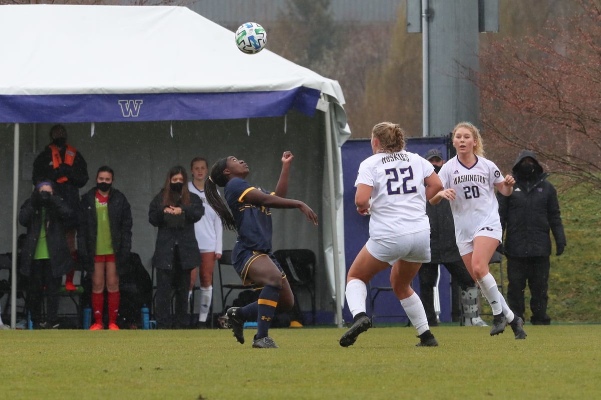 2021-03-14 WSOC: Cal Women's Soccer vs Washington (Al Sermeno)