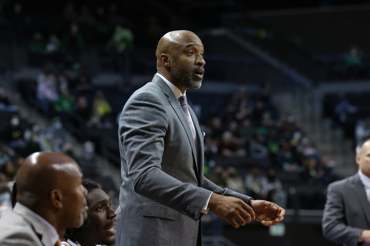 2022-02-12 MBB: Cal Men's Basketball vs Oregon (Al Sermeno)