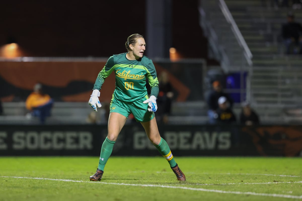 2022-10-22 WSOC: Cal Women's Soccer vs Oregon State (Al Sermeno)