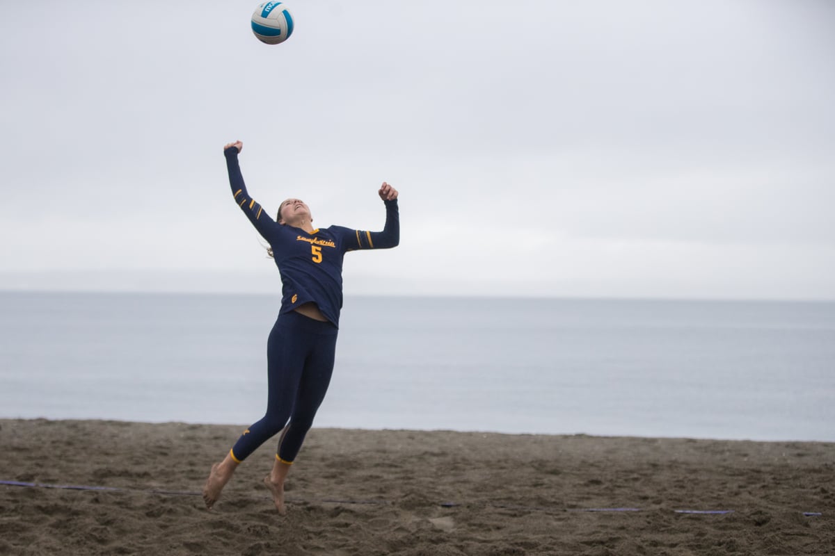 2018-04-14 BVOL: Cal Beach Volleyball vs Washington (Al Sermeno)