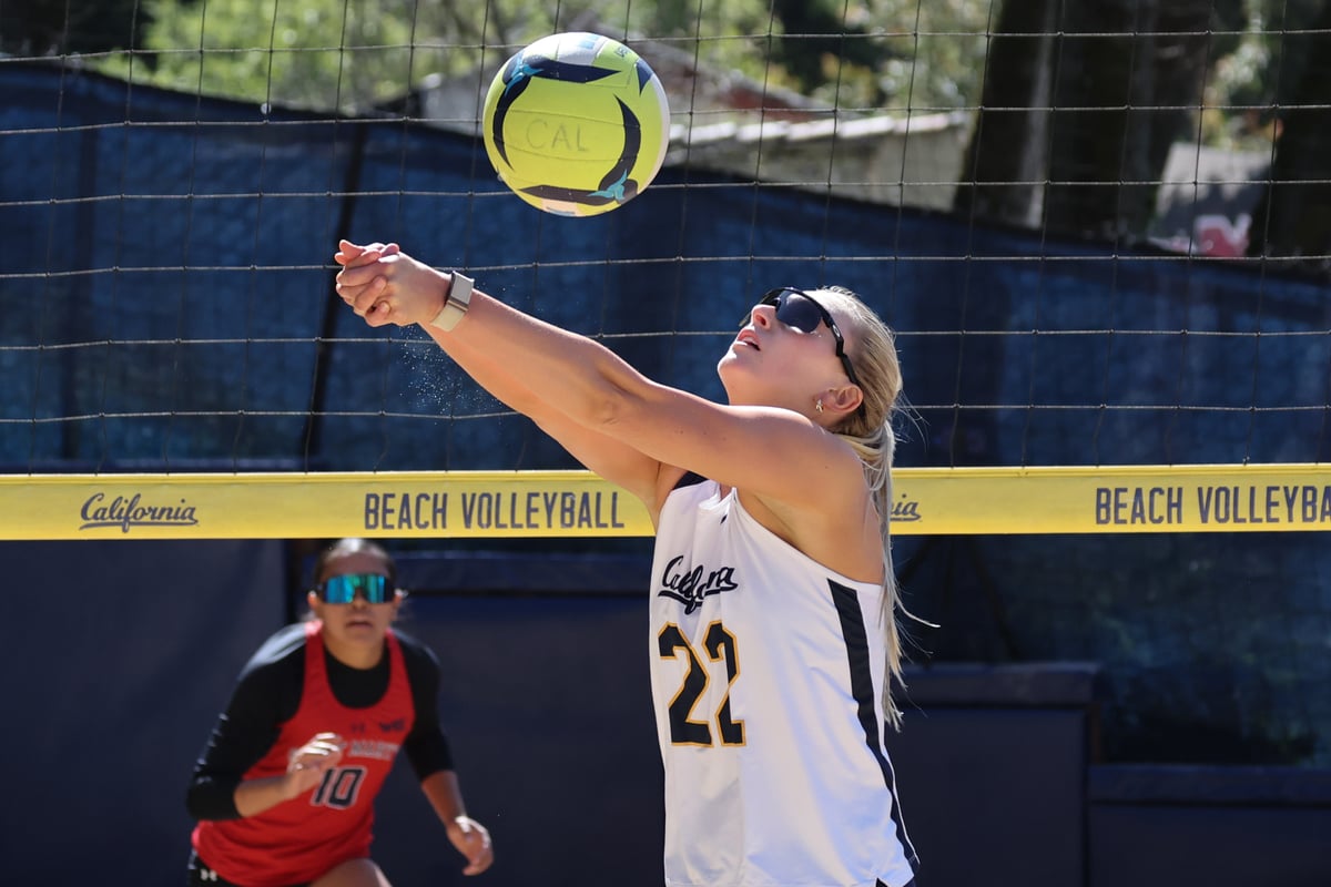 BVOL: Cal Beach Volleyball vs Saint Mary's