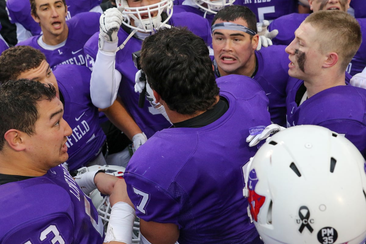 FB: Linfield vs Mary Hardin Baylor