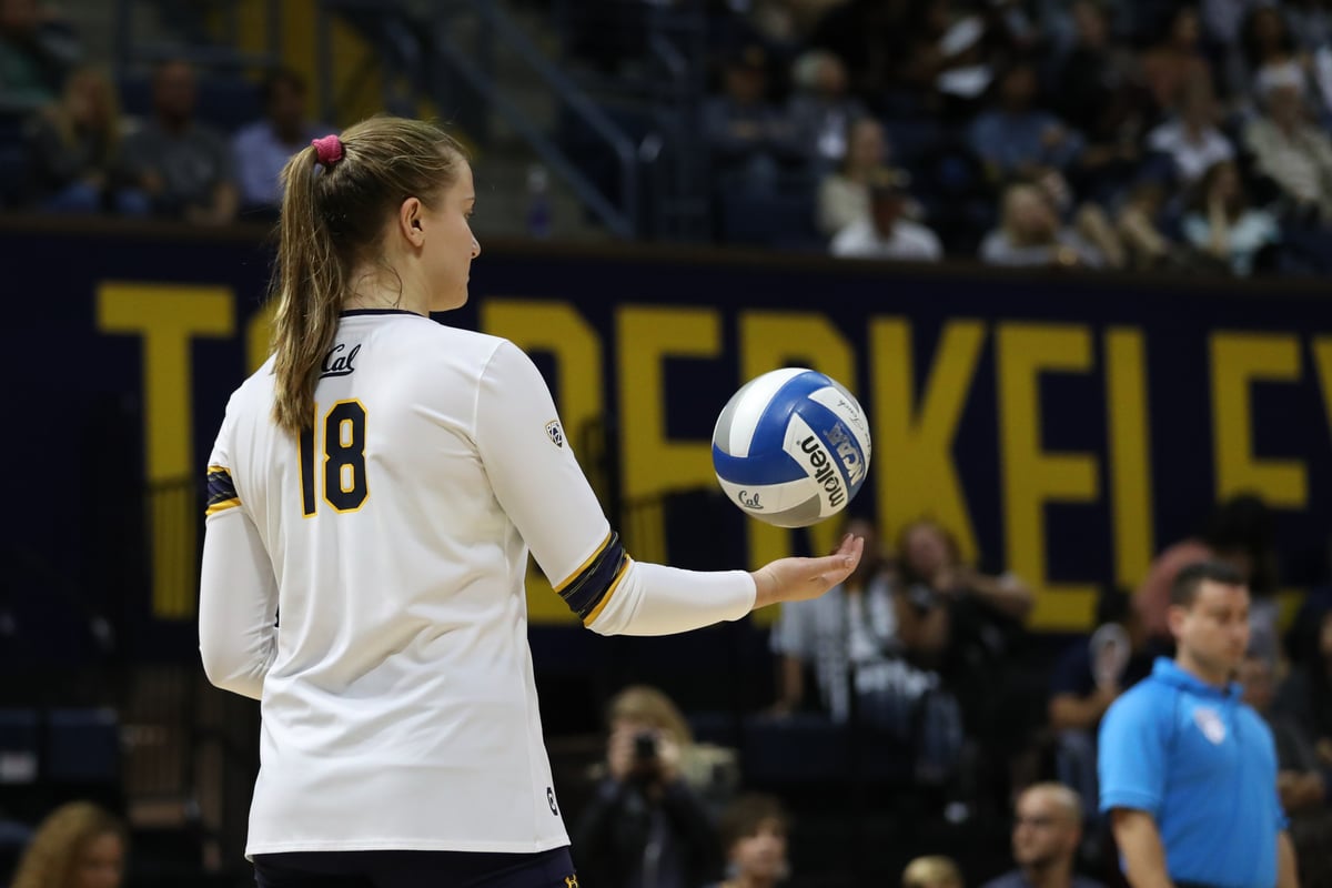 VB: Cal Volleyball vs Saint Mary's