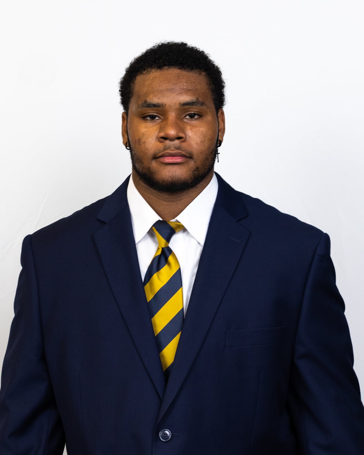 FB: 2022 Cal Headshots - Coat & Tie